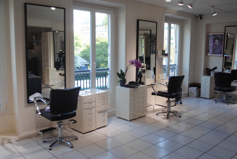 salon-coiffure-LA PENNE-min_floor-home-office-property-living-room-room-781228-pxhere.com